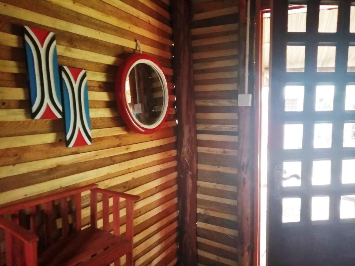 Murchison Backpackers Masindi Exterior photo