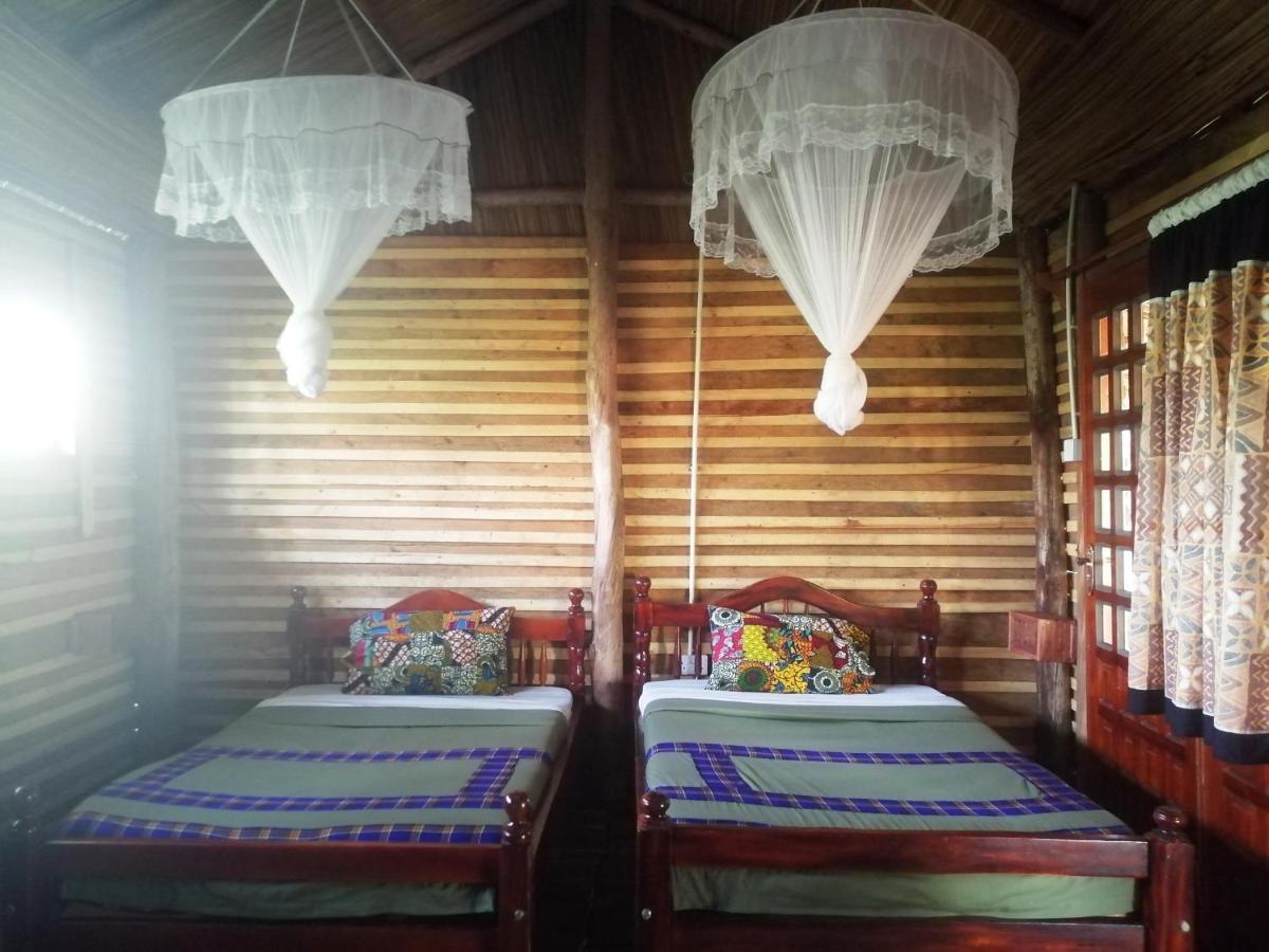 Murchison Backpackers Masindi Exterior photo