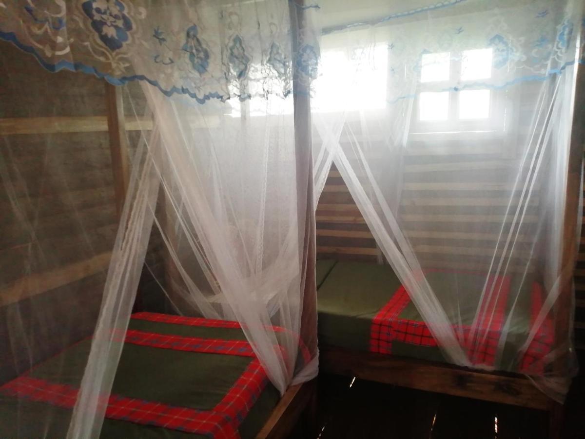 Murchison Backpackers Masindi Exterior photo