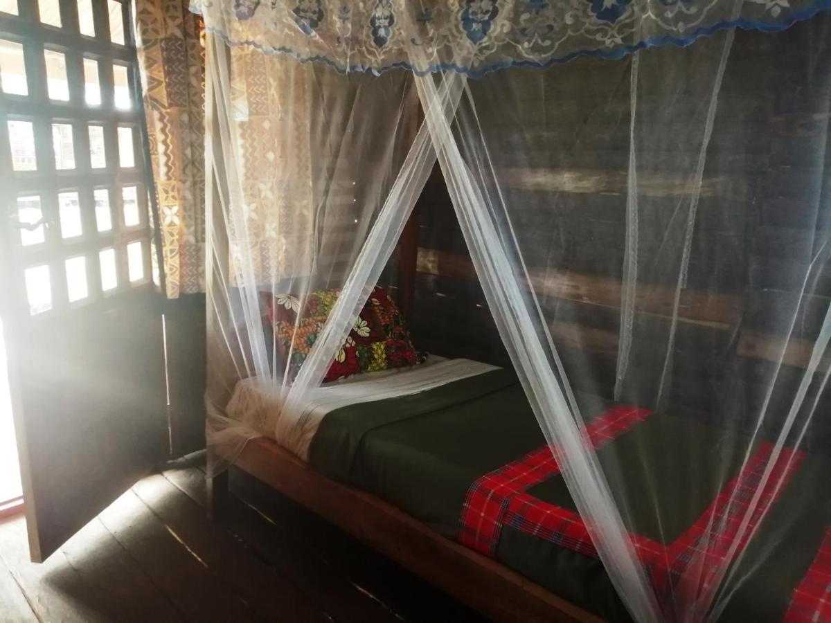 Murchison Backpackers Masindi Exterior photo